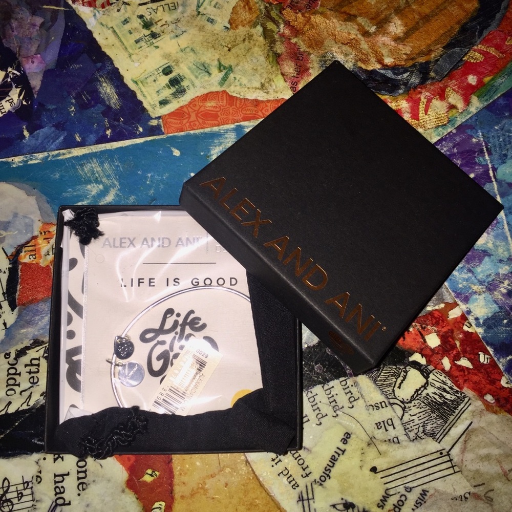 NWT Alex and Ani Charity by Design Life is Good